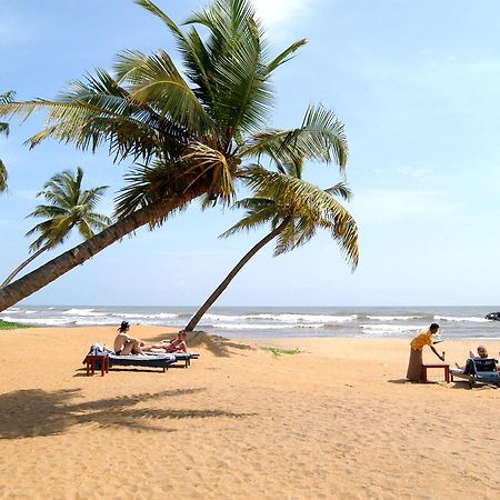 Rainbow Beach Hotel เนกอมโบ ภายนอก รูปภาพ