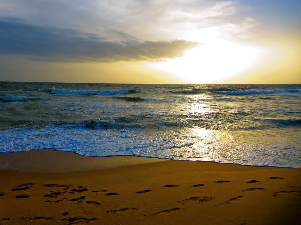 Rainbow Beach Hotel เนกอมโบ ภายนอก รูปภาพ